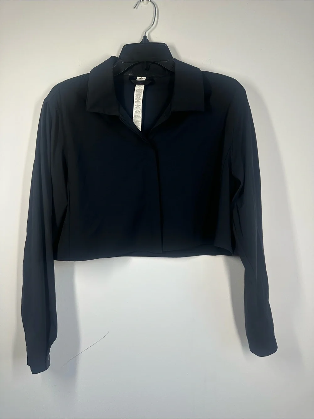Alo Yoga Black Cropped Button Up Long Sleeve Shirt Size Small
